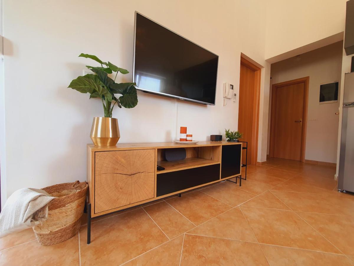Apartman Mila Barbat na Rabu Eksteriør billede