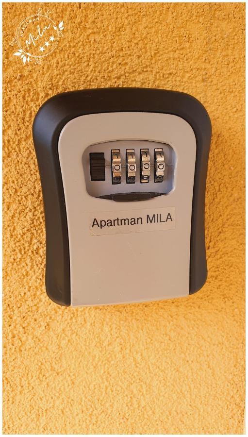 Apartman Mila Barbat na Rabu Eksteriør billede